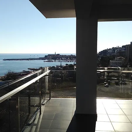 Bay Breeze Budva