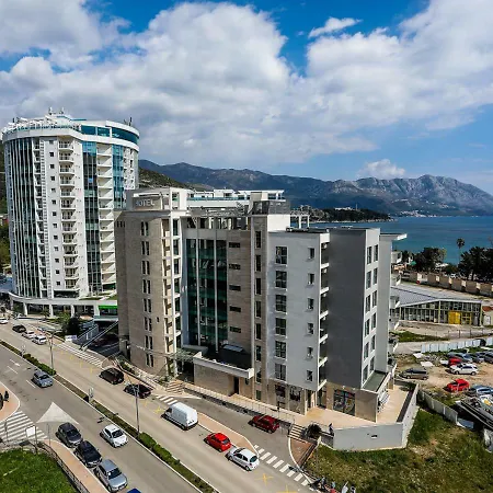 Bay Breeze Budva
