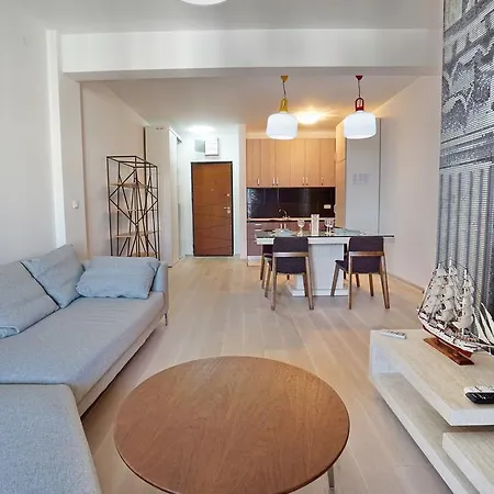 Bay Breeze Apartment Budva