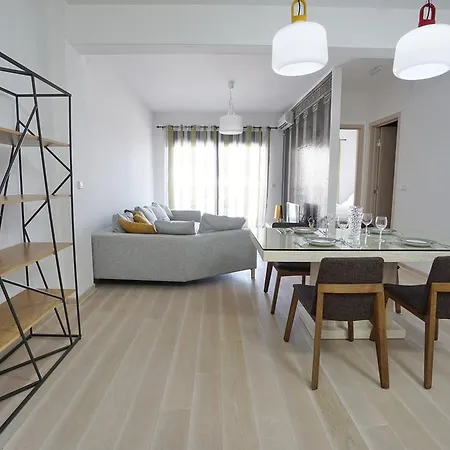 Apartment Bay Breeze *
