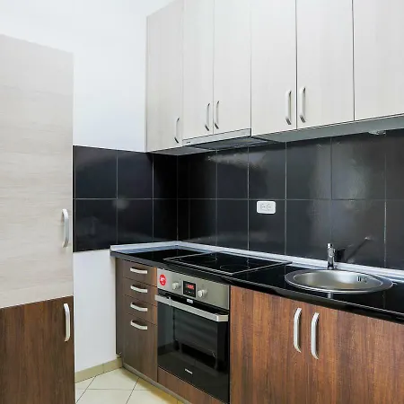 Bay Breeze Apartment