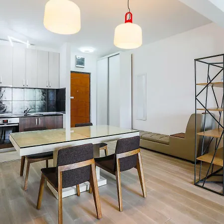Bay Breeze Apartment Budva